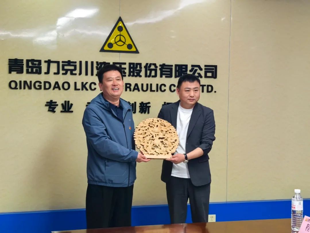 共叙乡情&nbsp;&nbsp; 共谋发展4.jpg